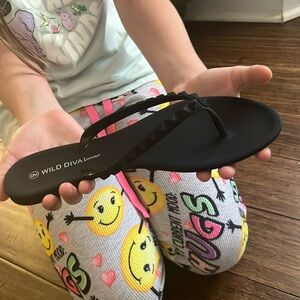 Wild Diva Joanie black pyramid stud thong sandals